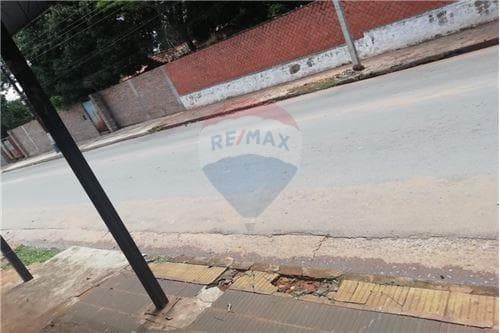 Vendo Hermoso Terreno en Esquina sobre Asfaltado