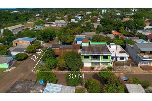 En venta amplia residencia en Ciudad Nueva