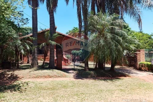 Hermosa Casa en Luque - Barrio CAMPO GRANDE — foto 4