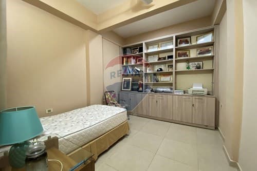 Moderna Casa en el Barrio San Vicente — foto 4