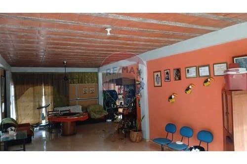 Inversión Ideal en terreno con locales
