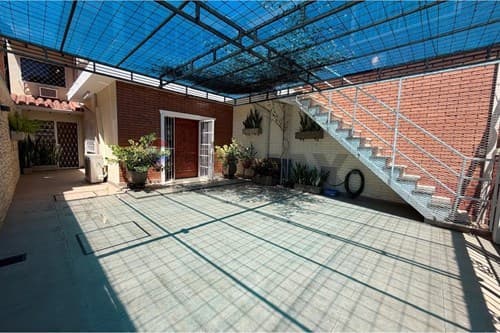 Casa en 4ta y o leary (3 en 1) — foto 1