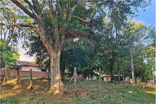 Vendo terreno en sanber,sobre empedrado
