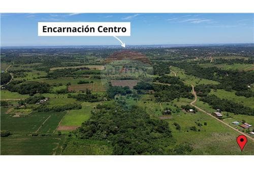 Propiedad de 8 hectáreas y 7.000 m2 — foto 2