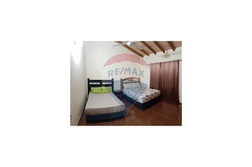 Casa Espaciosa en Limpio con Jardín y Seguridad, foto 2