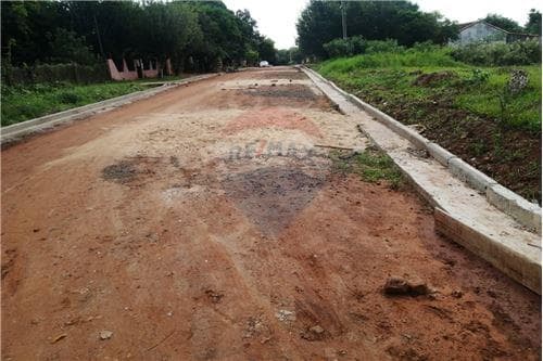 Amplio terreno en esquina de calle a calle — foto 4