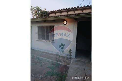 "Casa con Jardín y Comodidades en San Luis" — foto 3