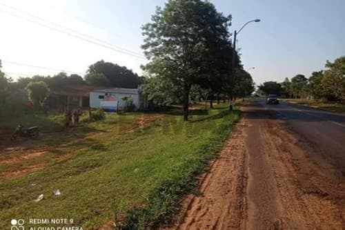 ¡Terreno Estratégico en Gral. Resquín! 4400 m² — foto 2