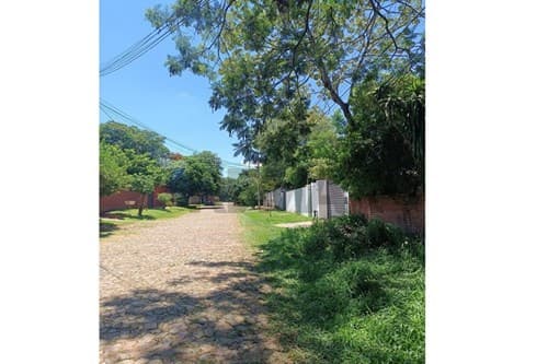 hermoso terreno en Luque — foto 4