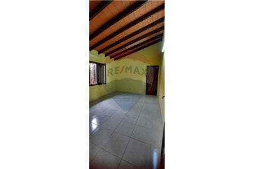 Linda casa en Mariano Roque Alonso — foto 3