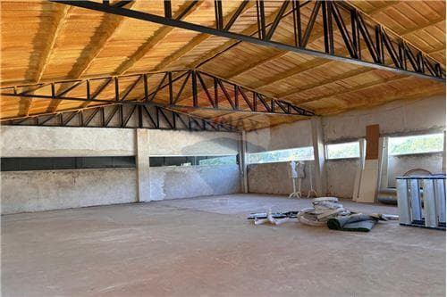 Salon comercial 150 mts2 Luque — foto 5