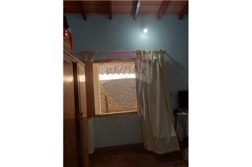 Vendo casa en caacupe zona centrica san miguel