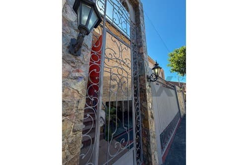 ¡Casa de Ensueño en Barrio Jara, Asunción! — foto 2