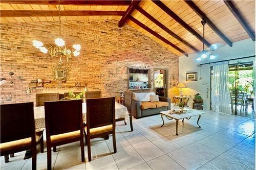 En venta hermosa casa de una sola planta Luque — foto 2