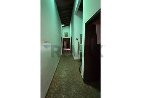 En venta terreno con casa - zona calle ultima