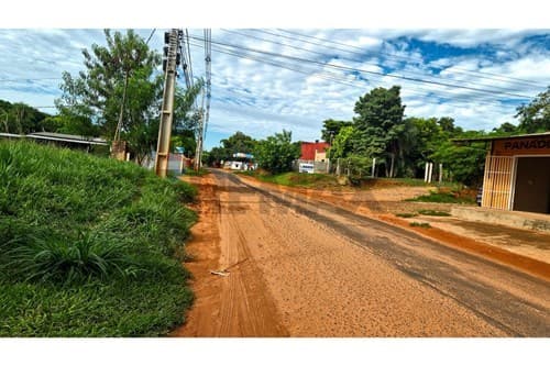 Vendo salón comercial en Capiatá