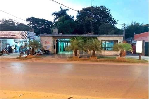 Casa sobre asfalto en caacupe — foto 2
