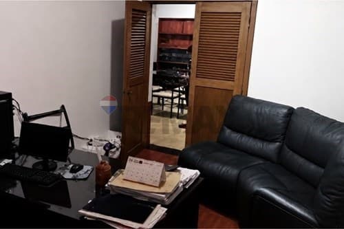 Propiedad de Estilo Clásico sobre Avda. Perú — foto 2