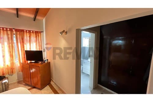 4-Bedroom House with Pool and BBQ Area in Polomar, Lambare — foto 5