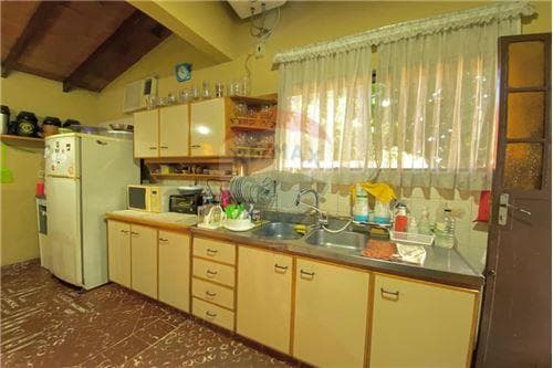 Residencia con piscina y salón comercial en Barrio San Pablo – Asunción — foto 1