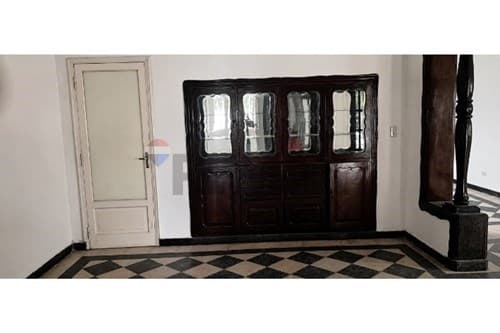 Residencia de Estilo Colonial sobre Gral Bruguez — foto 2