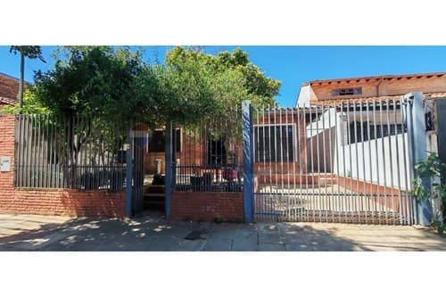 Casa en barrio la encarnacion