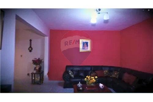 AMPLIA casa en Villa Adela zona BOULEVARD — foto 2