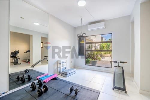 Alquilo penthouse 3 niveles de 1.000 m2