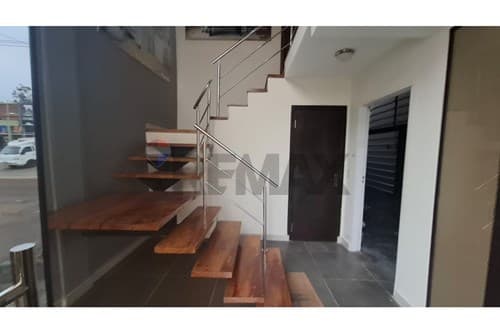 Local Comercial en Fernando de la Mora — foto 2