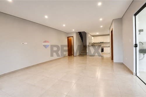 Dúplex en Venta | Cuarto Barrio, Luque — foto 5