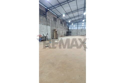 Depósito Comercial en Alquiler en Santa Rita — foto 4