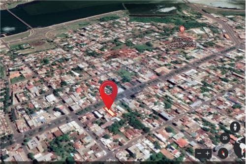 Propidad ubicado sobre la Avenida Caballero — foto 4