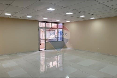 "Oficina Ideal en el Centro de Paraguay: 110 m²" — foto 5