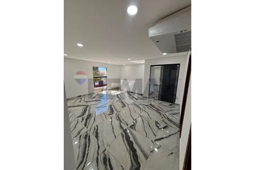 Residencia en Cuarto Barrio Luque, foto 4