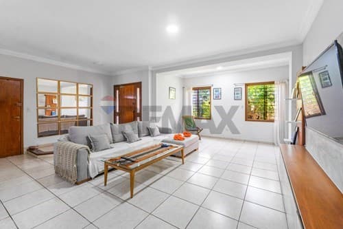 Residencia en Barrio Herrera — foto 3