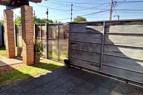 casa en Laurelty Luque — foto 3