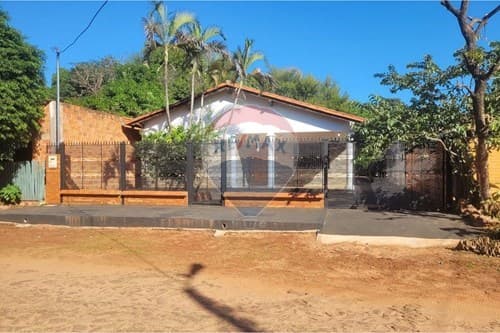 Move Into Your Dream Home in Caaguazú! 🏡✨ — foto 2