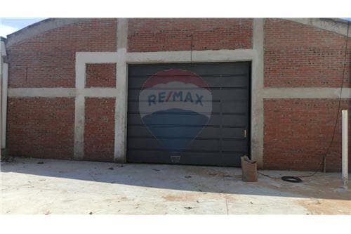 Vendo deposito en San Lorenzo - capilla del monte