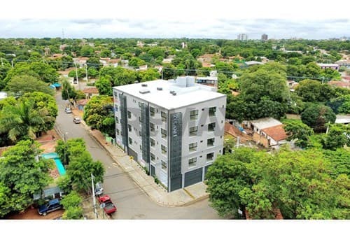 Amplio departamento a la venta