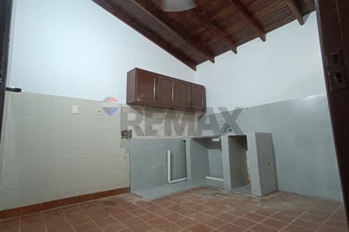 Alquiler de Chalet en Luque Laurelty