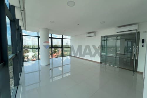 amplia oficina a estrenar en Trading Park — foto 2