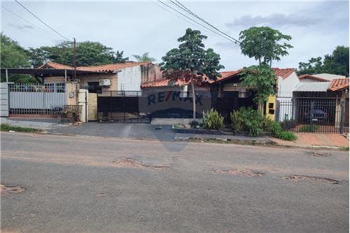 Hermoso Dúplex en Villa Elisa – En Avenida — foto 2