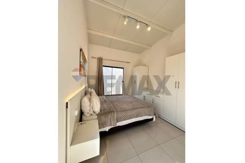 Casa en Venta – Barrio Jardines de Loma Merlo, foto 2