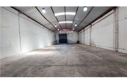 En Venta Depósito / Tinglado en Lambaré — foto 2