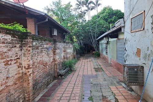 Amplio terreno sobre avenida Caballero en Venta — foto 4