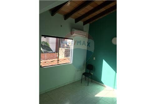 Casa en San Lorenzo zona fuente shopping, foto 2