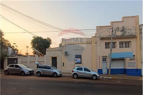 de Casona con Local Comercial en Asunción — foto principal