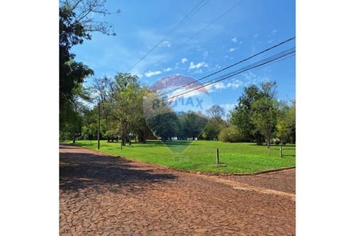 Terreno Exclusivo en Hohenau: Tu Futuro Hogar — foto 5
