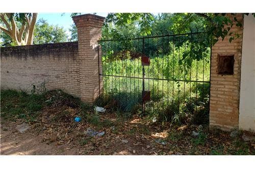 En venta 2 terrenos zona yacht