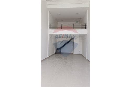 Local Comercial ubicado en Ykua Sati, Asunción